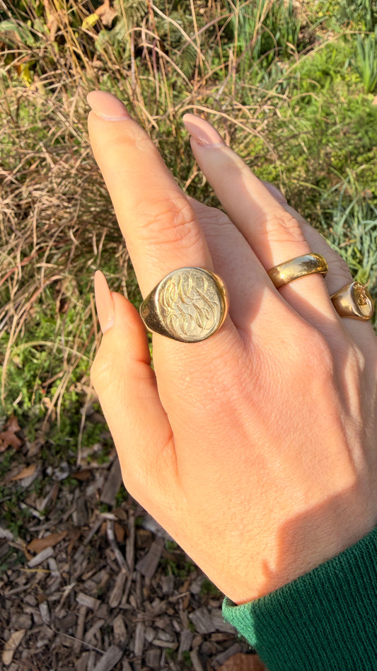 Vintage yellow 14K gold 'GGS' signet ring, size 8.5-8.75