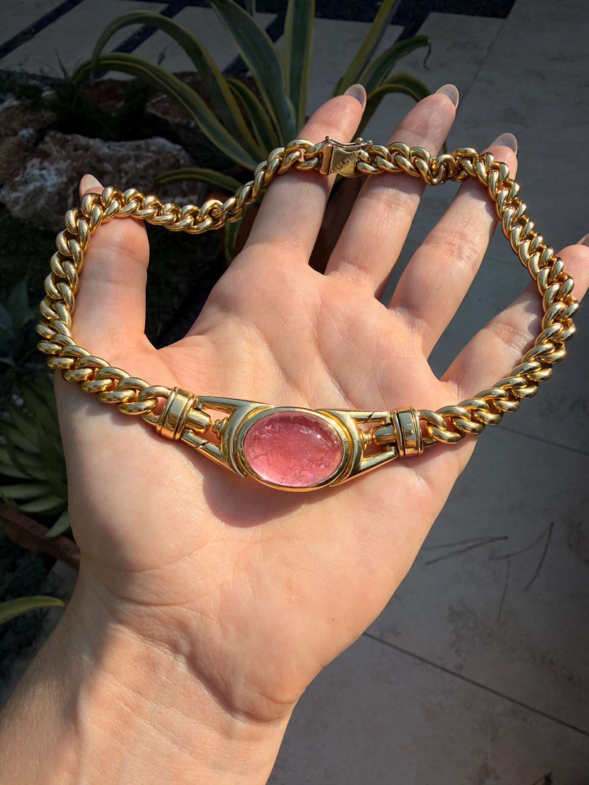 Vintage 1970s yellow 18K round curb chain with large pink tourmaline center, 15 and 1/8 inch