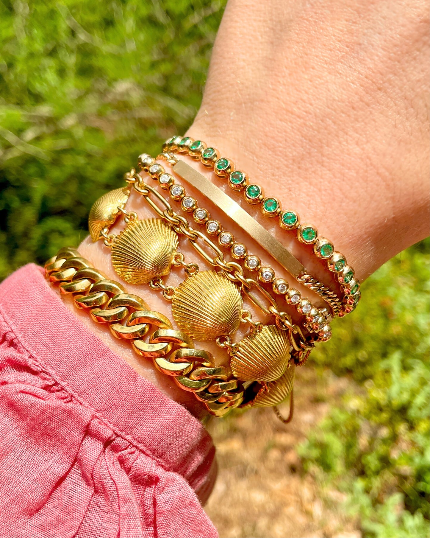 Vintage yellow 18K gold shell bracelet, 7.5 inch