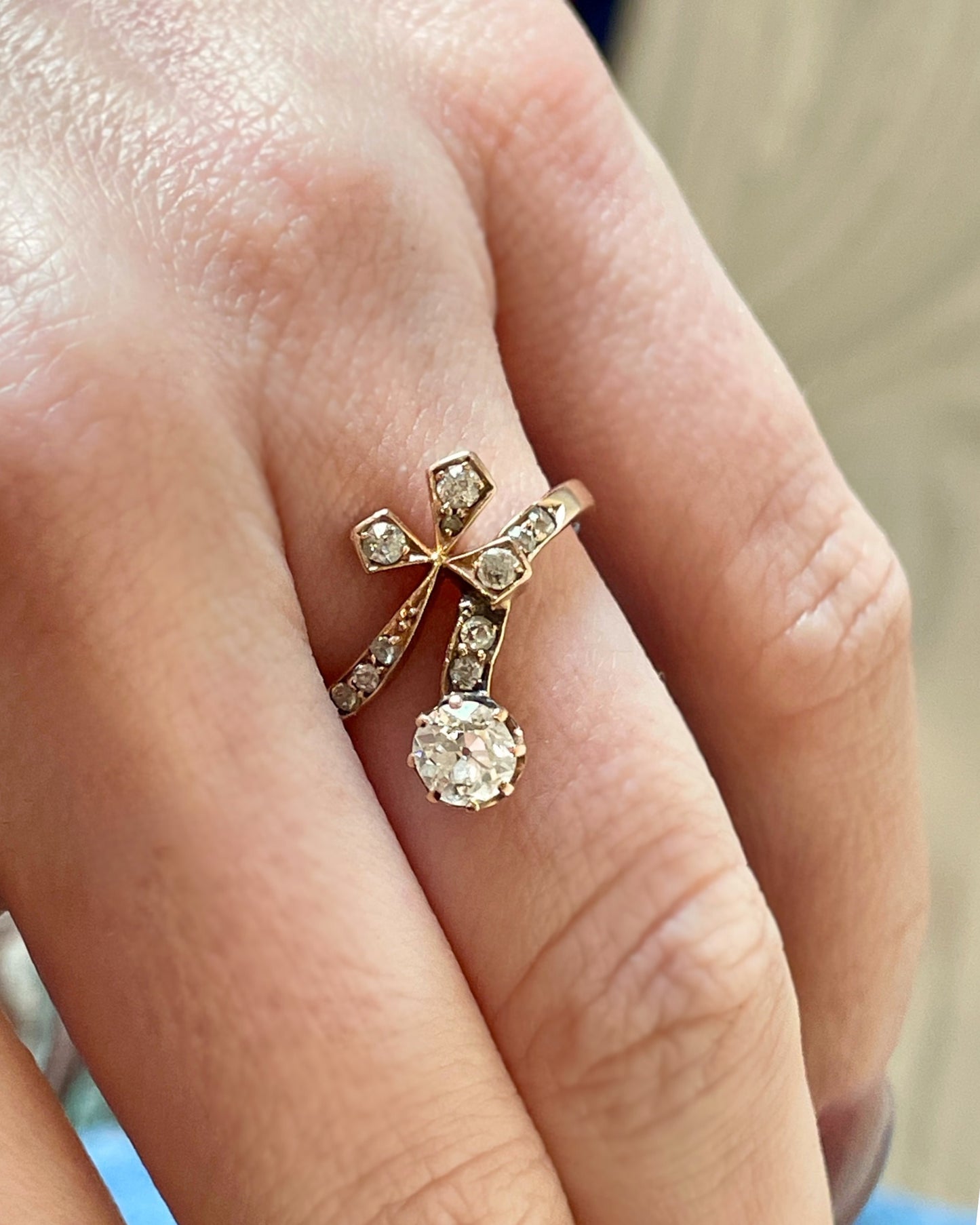 Antique yellow 14K approx .7 ctw OEC and old cut diamond trefoil ring, size 6.75