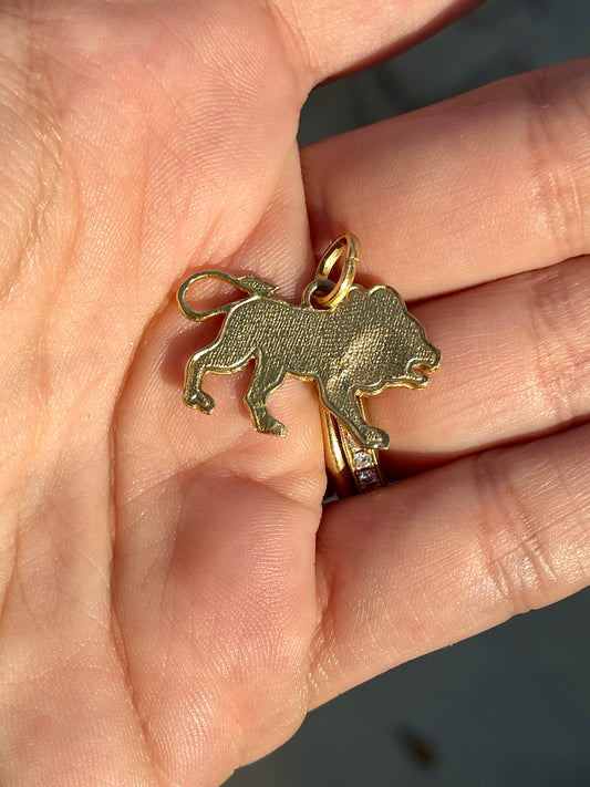 Vintage yellow 18K red enamel lion pendant