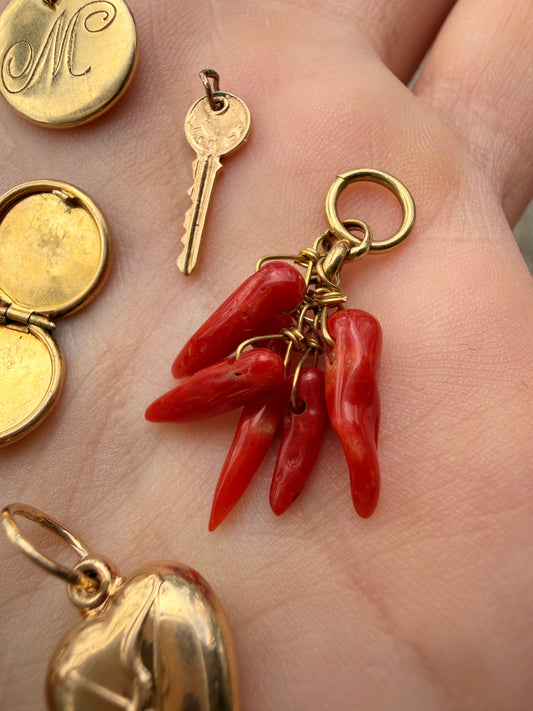 Vintage yellow 18K gold red coral cornicello cluster charm