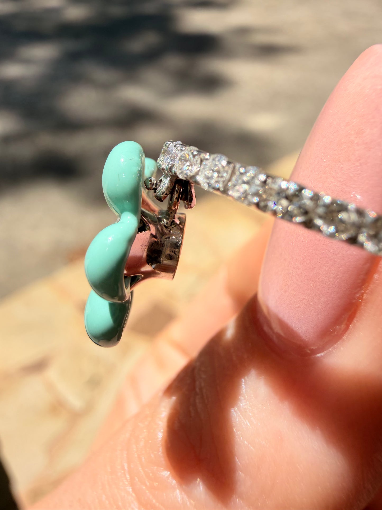 Vintage white 18K turquoise flower and .58 ctw diamond charm ring, size 6