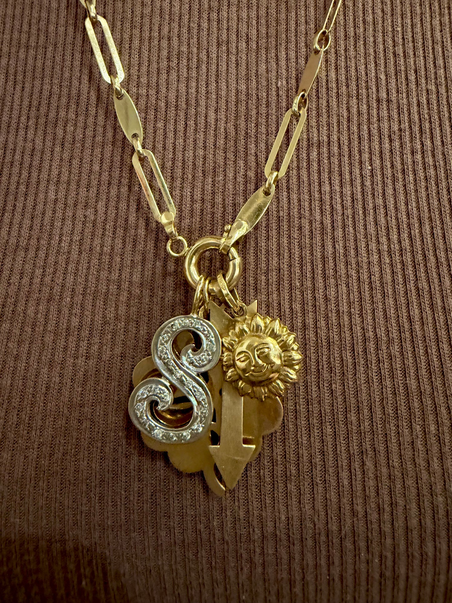 Vintage 14K letter S pendant with approx .2ctw diamonds