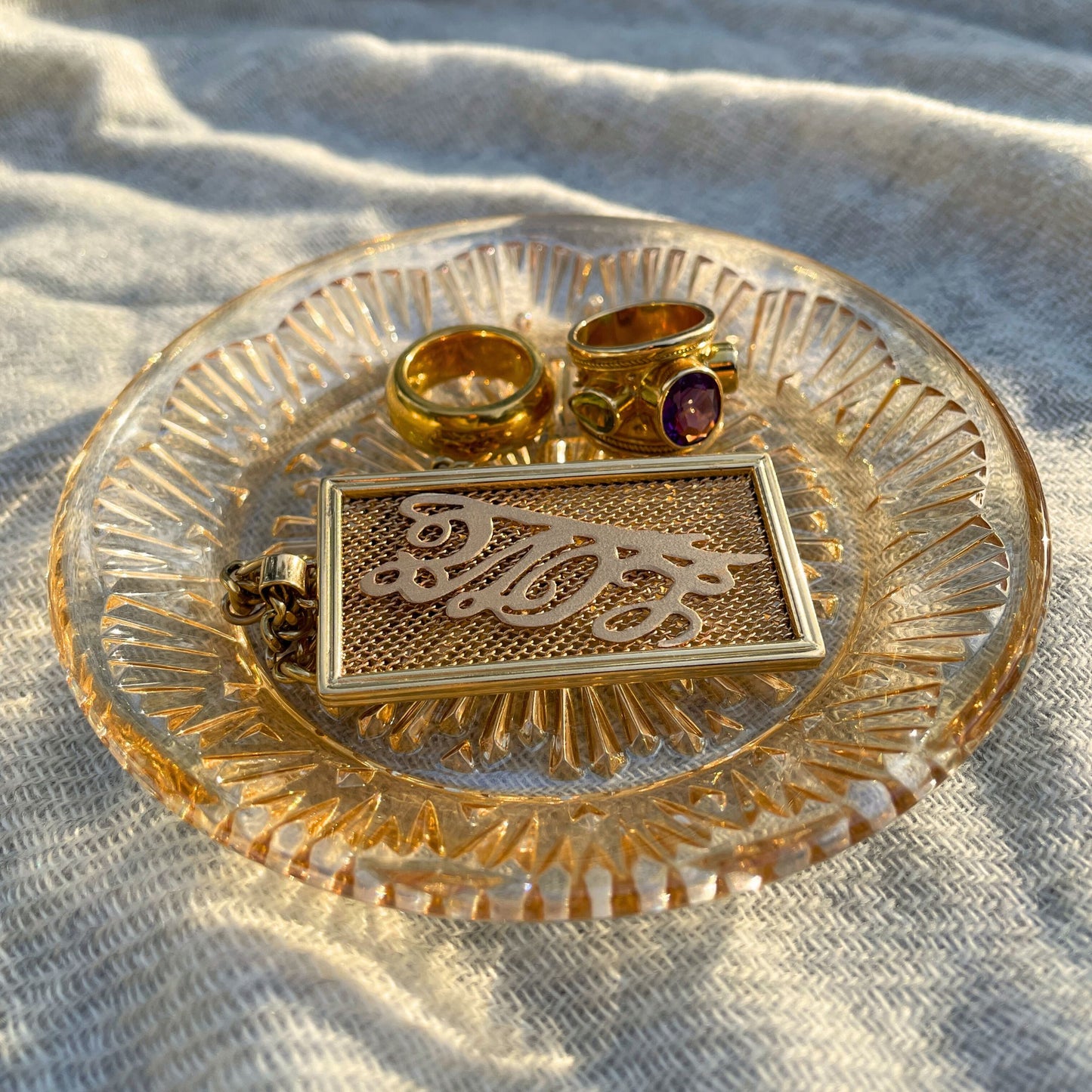 Vintage Lalique peachy caramel glass jewelry dish