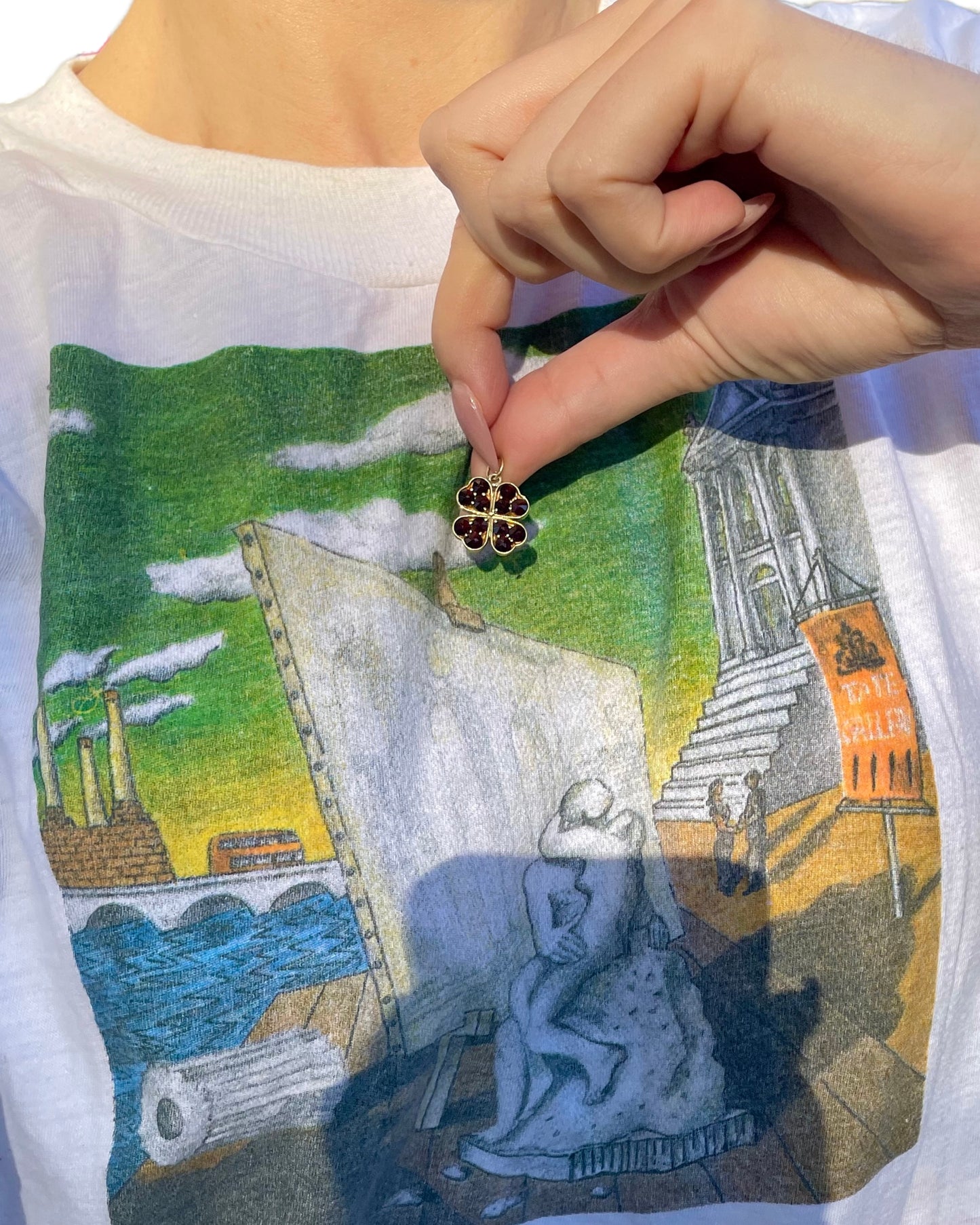 Vintage 10K bohemian garnet clover charm