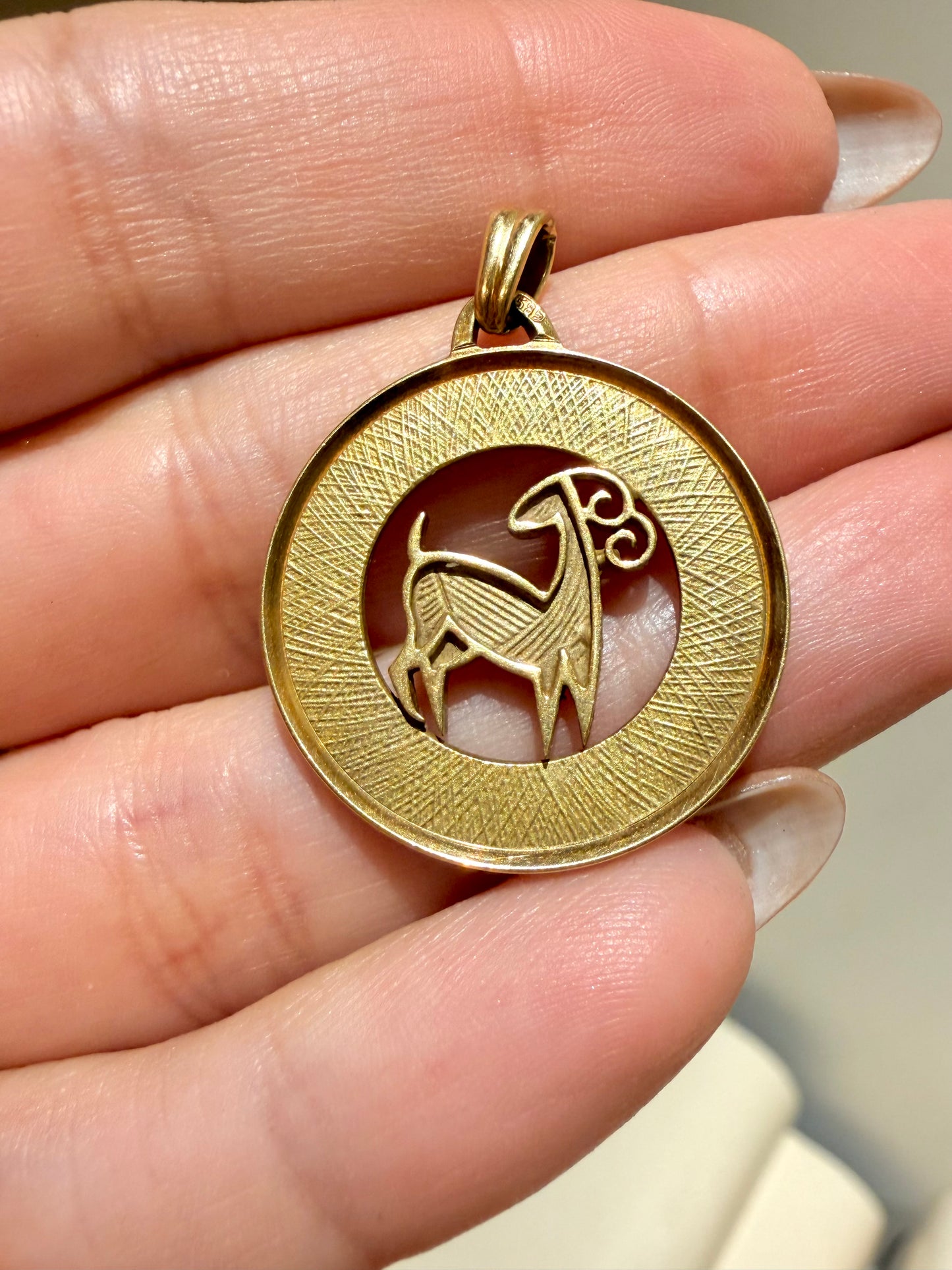 Vintage Yellow 14K gold Aries ram pendant
