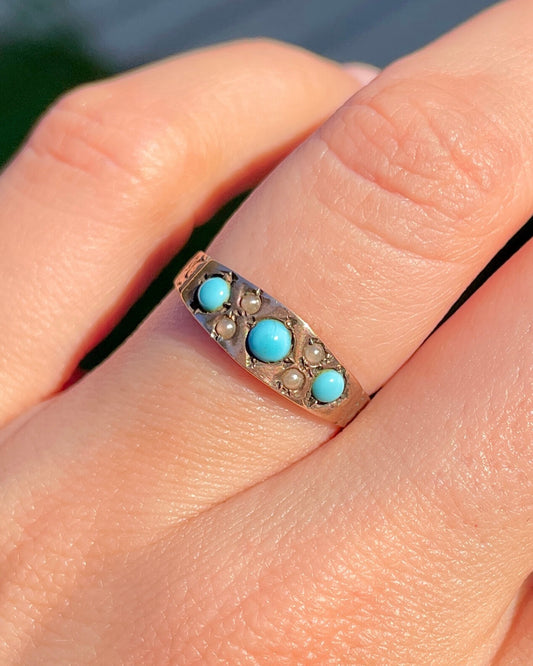 Antique rose 10K turquoise cabochon and pearl ring, size 6