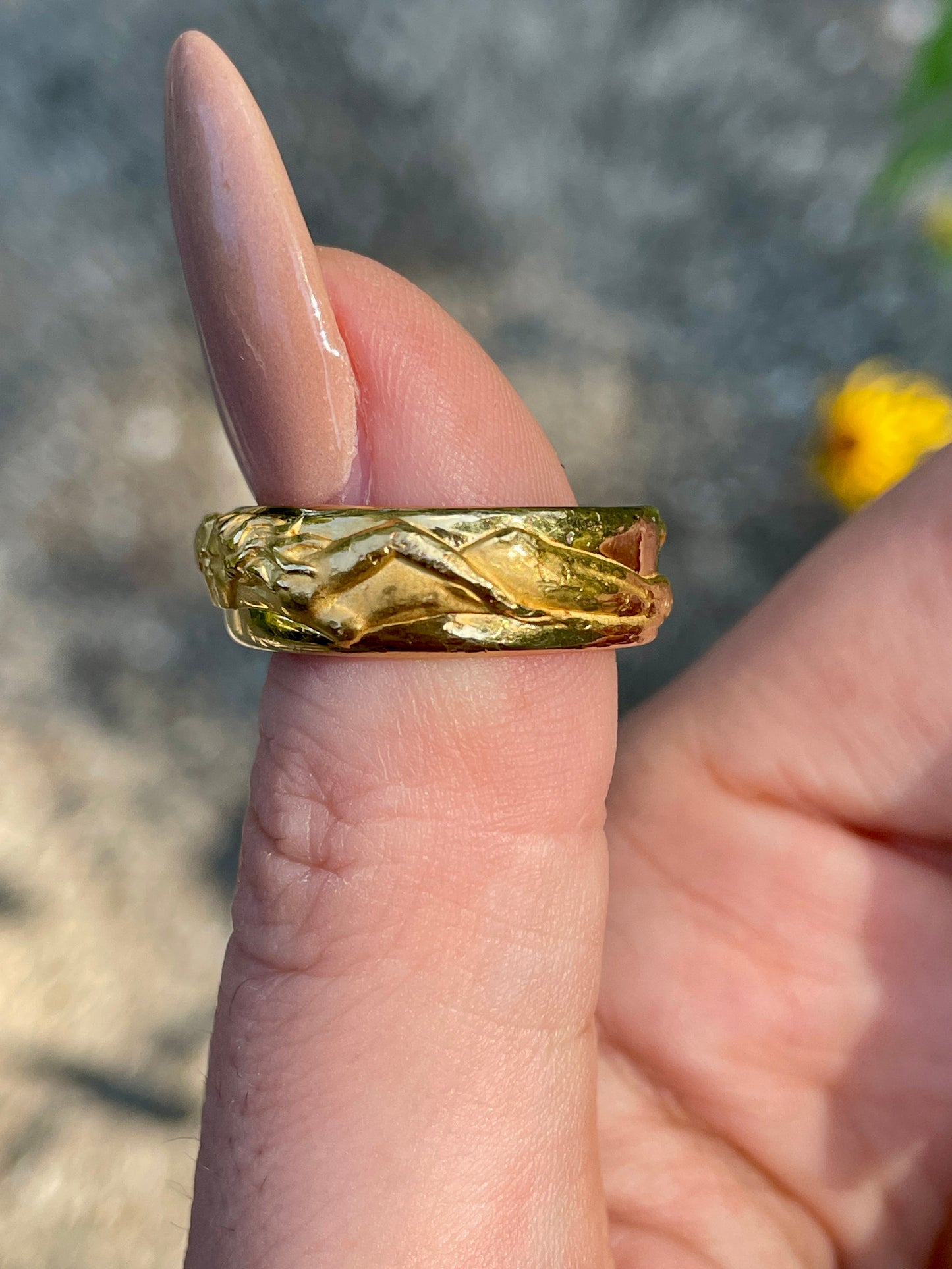 Vintage yellow 18K gold Carrera y Carrera Infinito El Beso lovers band, size 7.5