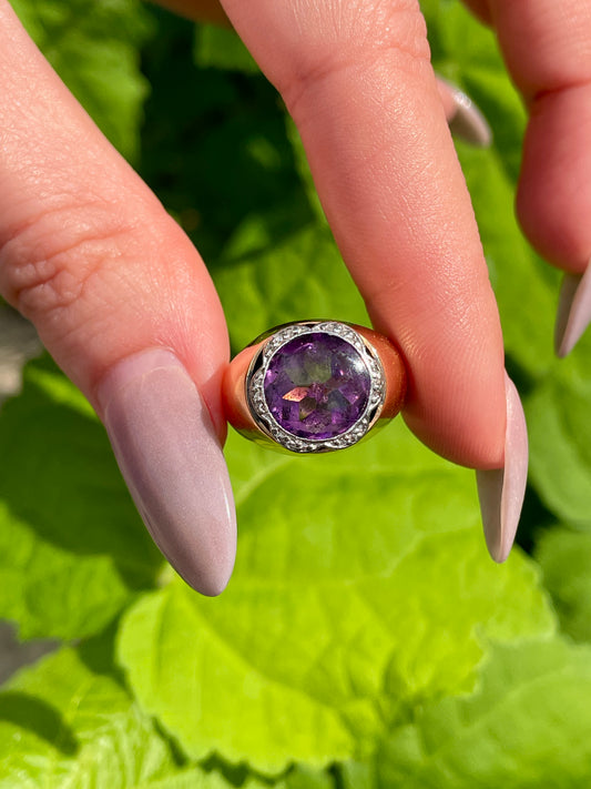 Vintage yellow 18K gold amethyst and diamond floral motif dome ring, size 4.5