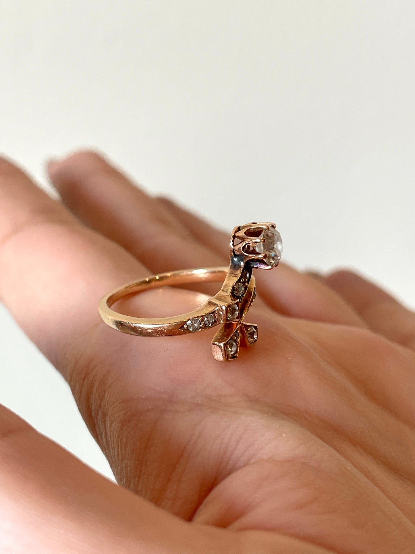 Antique yellow 14K approx .7 ctw OEC and old cut diamond trefoil ring, size 6.75