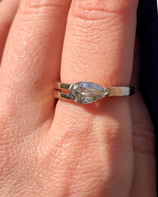 Rose 18K gold approx 1.1 ctw pear cut diamond ring, size 8