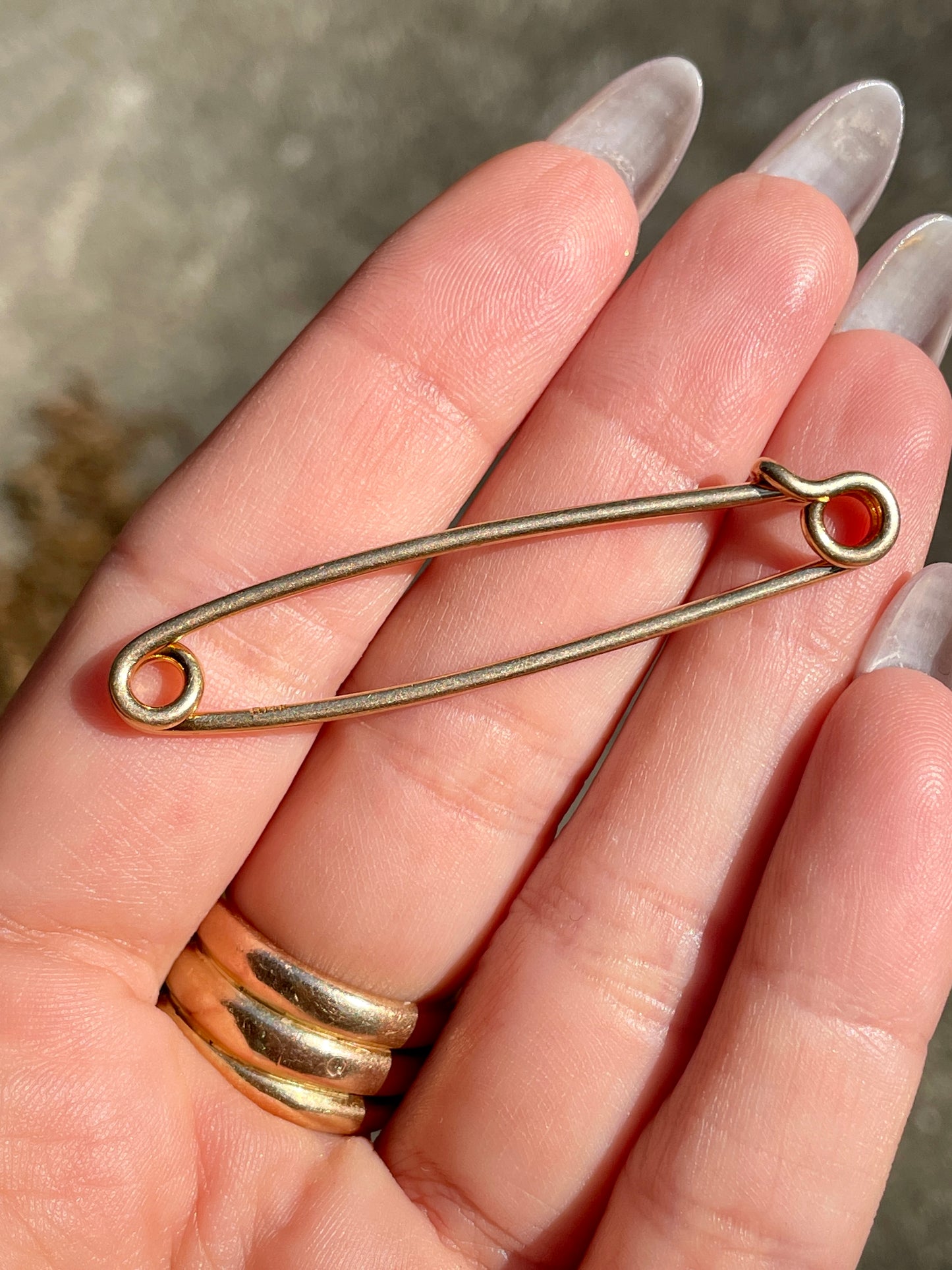 Vintage yellow 14K large safety pin, 2 and 1/8 inch