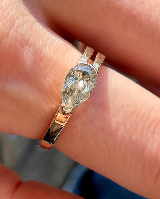 Rose 18K gold approx 1.1 ctw pear cut diamond ring, size 8
