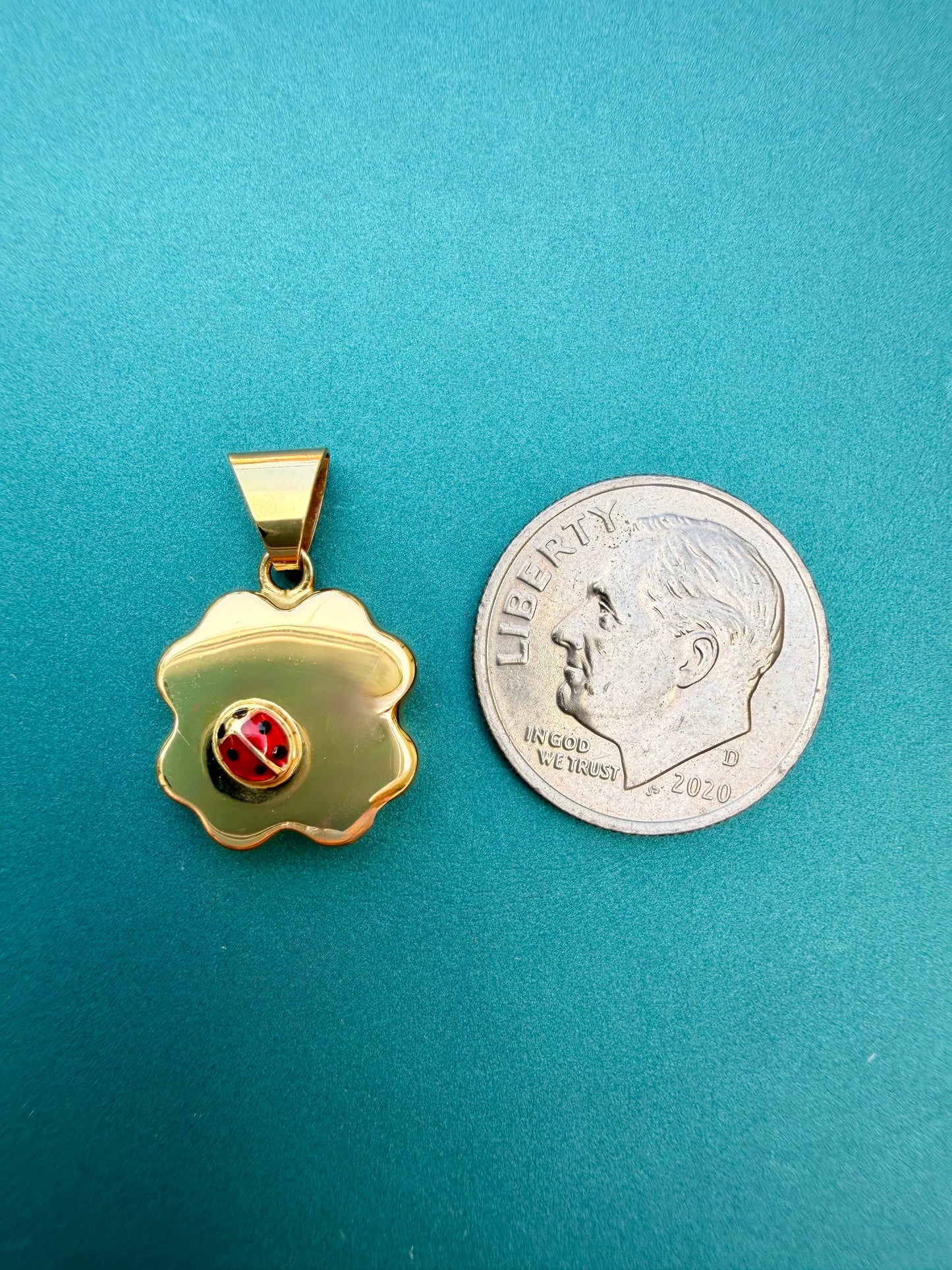 Vintage yellow 18K gold ladybug and clover enamel charm
