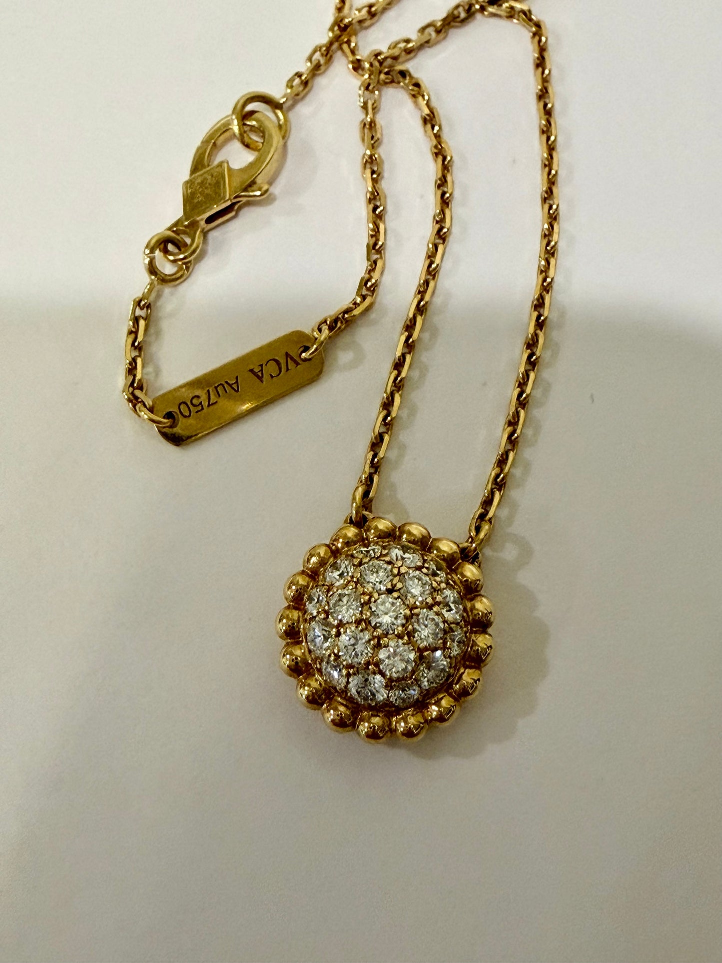 Van Cleef and Arpels yellow 18K Perlee diamond necklace