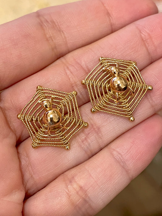 Vintage yellow 18K Spider in web post earrings