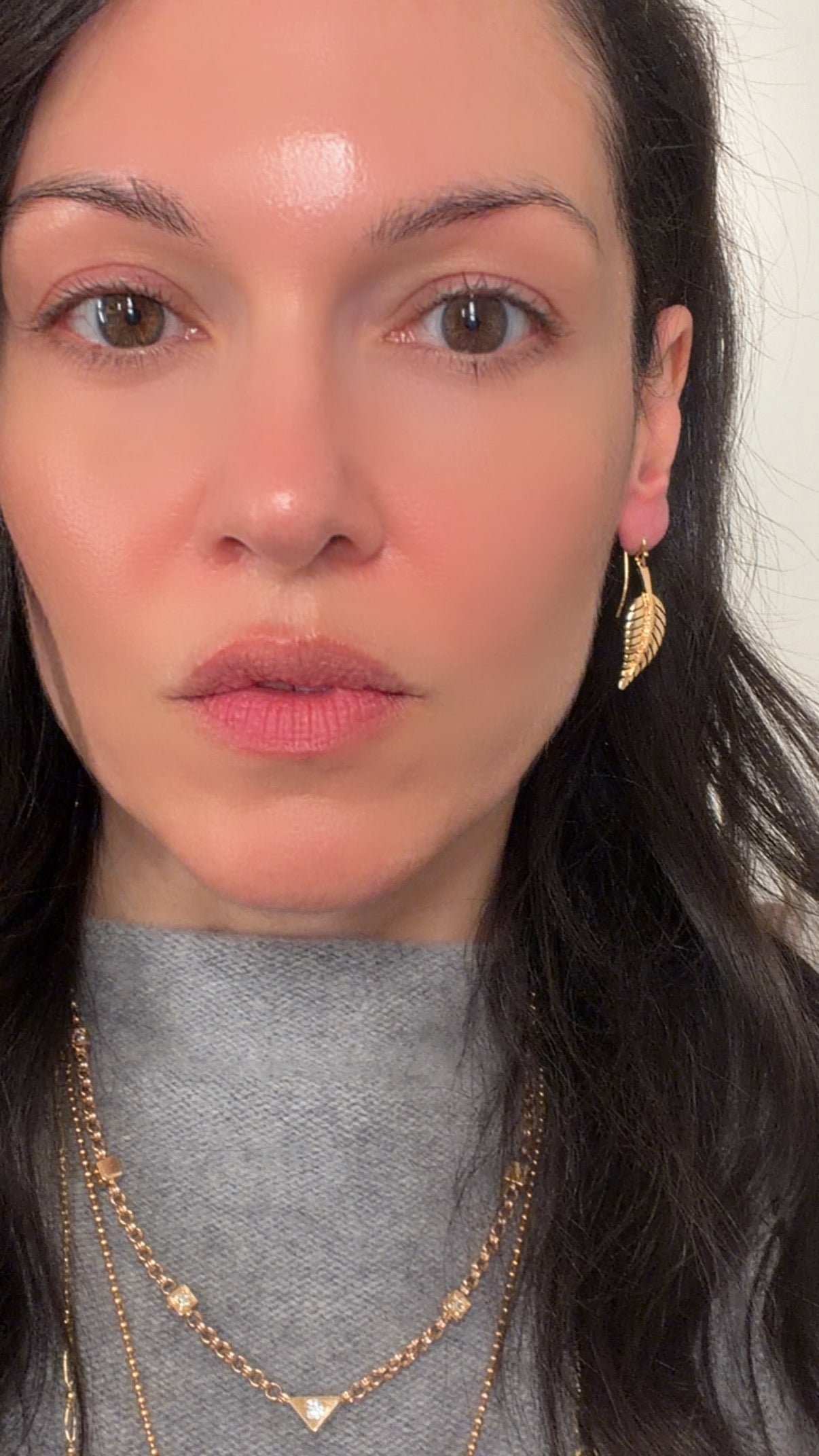 Yellow 18K Jennifer Meyer small leaf hook earrings