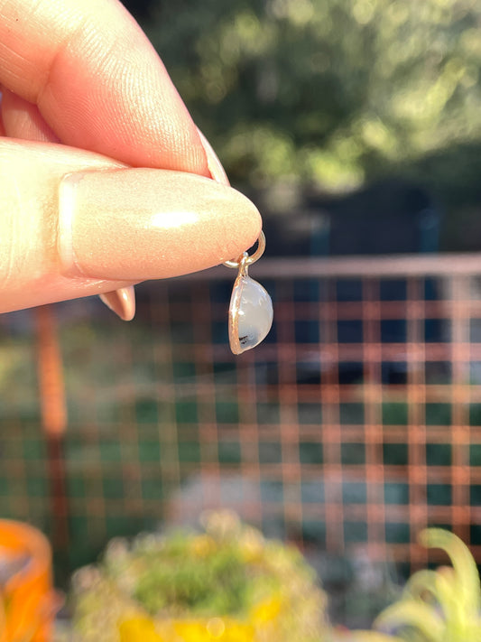 Antique yellow 14K agate bezel set charm
