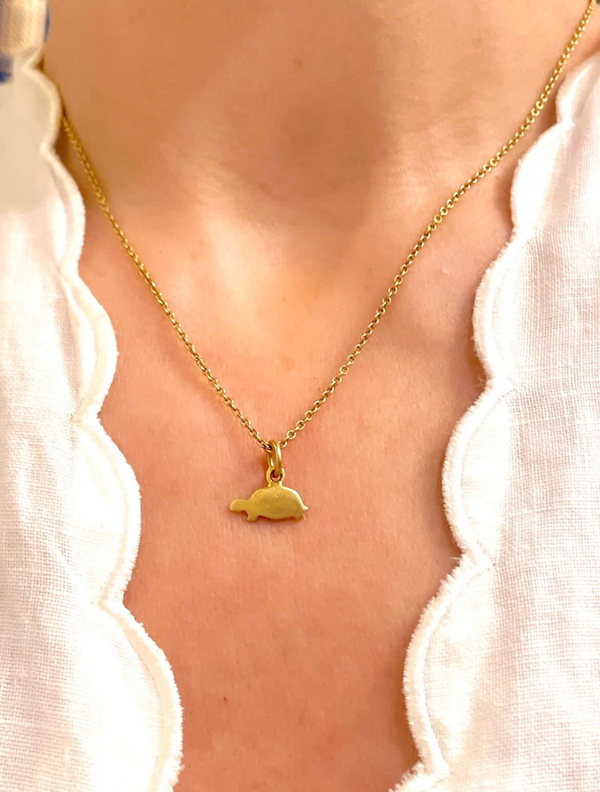 Vintage yellow 18K gold Pomellato animal charm