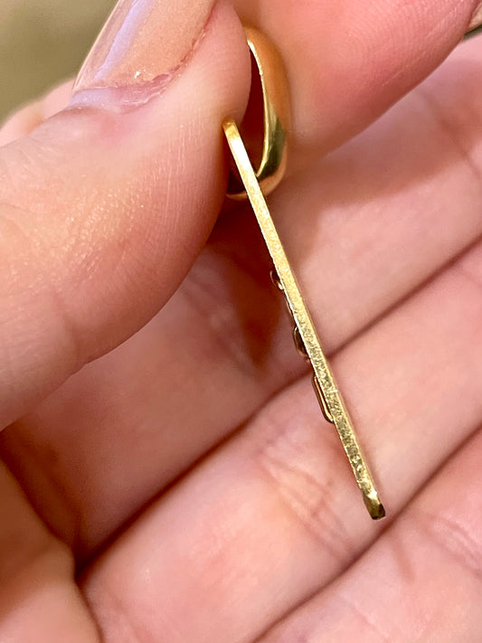 Vintage 1970s yellow 18K stitched R letter tag with diamonds by Gio Caroli