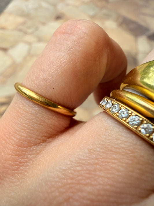 Vintage yellow 15K round band, size 4.75
