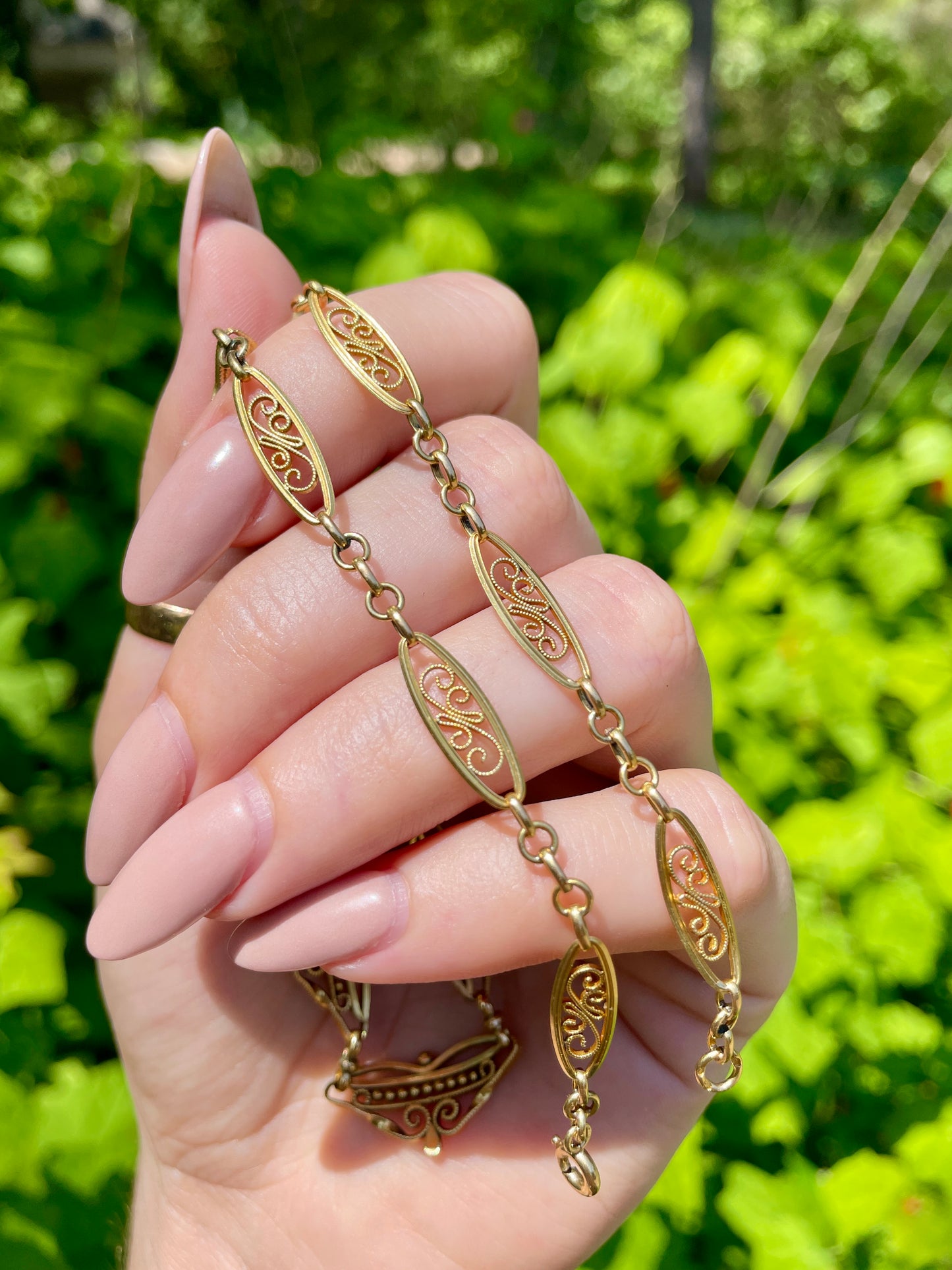 Antique yellow 18K French ornate scrolled link collar necklace, 15.5 inch