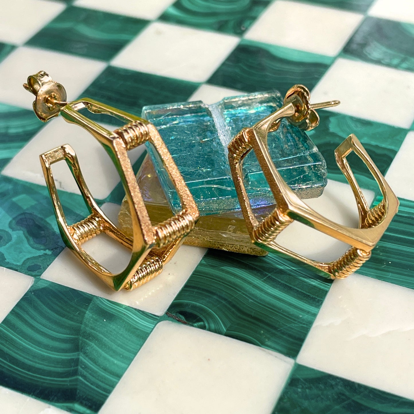 Vintage yellow 14K ribbed bar angled hoop earrings