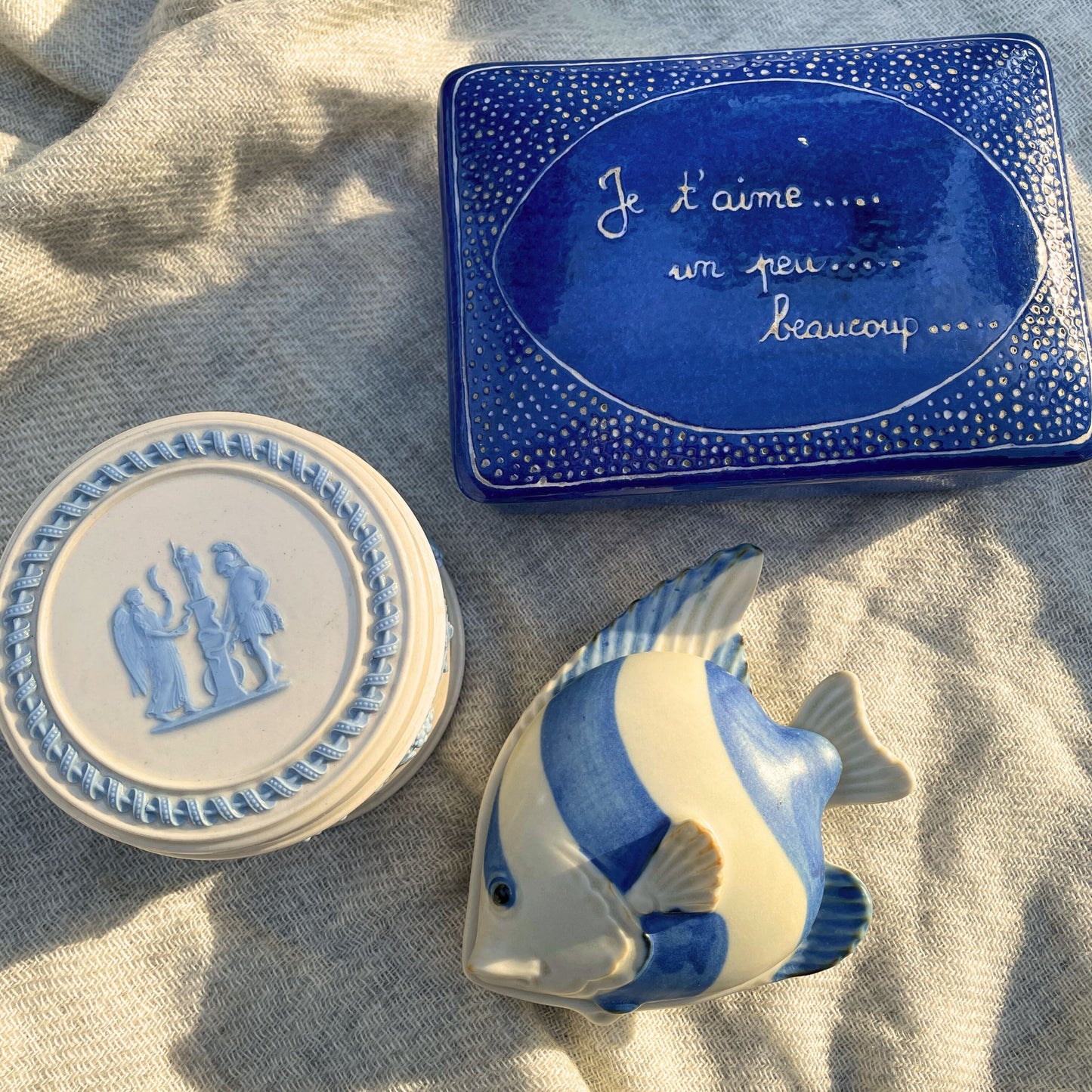 Vintage Japanese hand painted covered fish dish