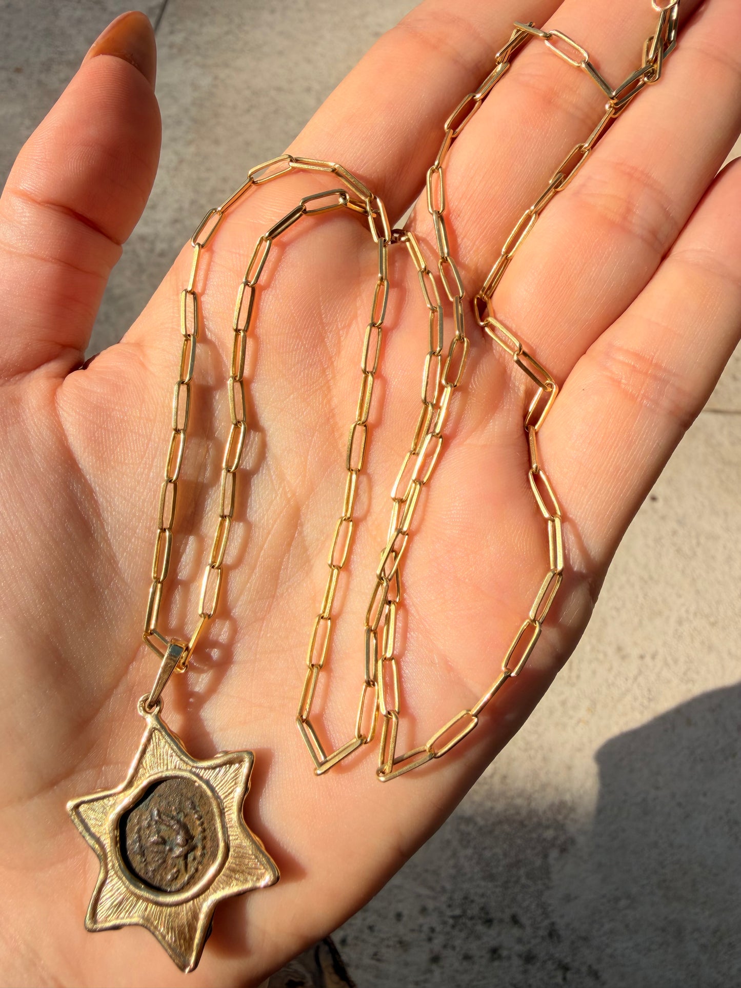 Vintage yellow 14K gold widows mite coin pendant