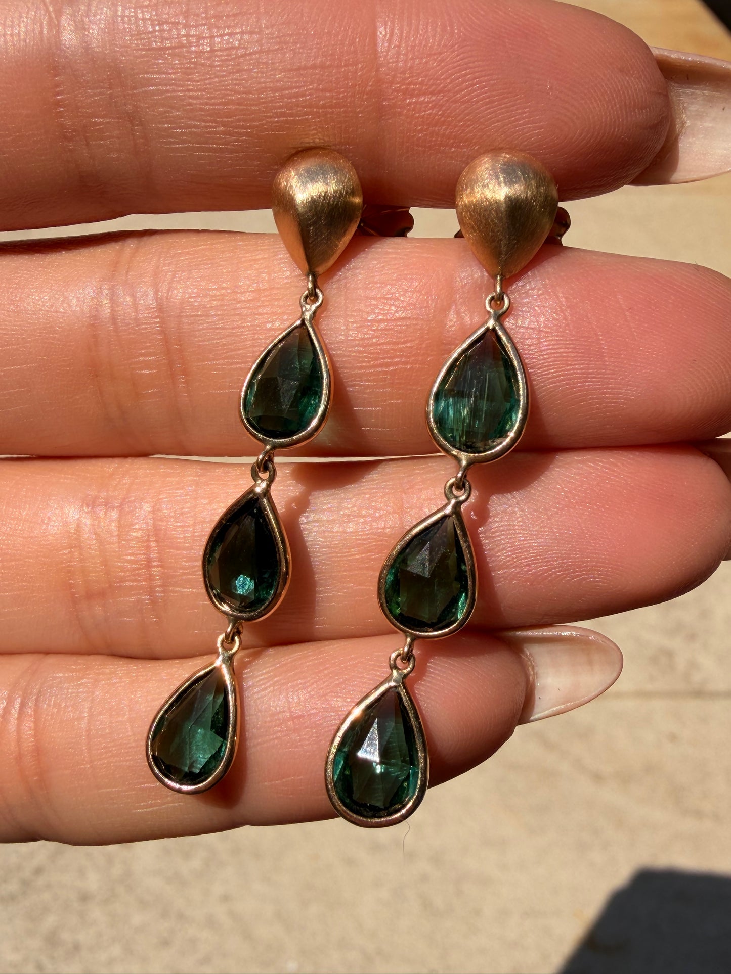 Vintage yellow 14K green tourmaline drop earrings