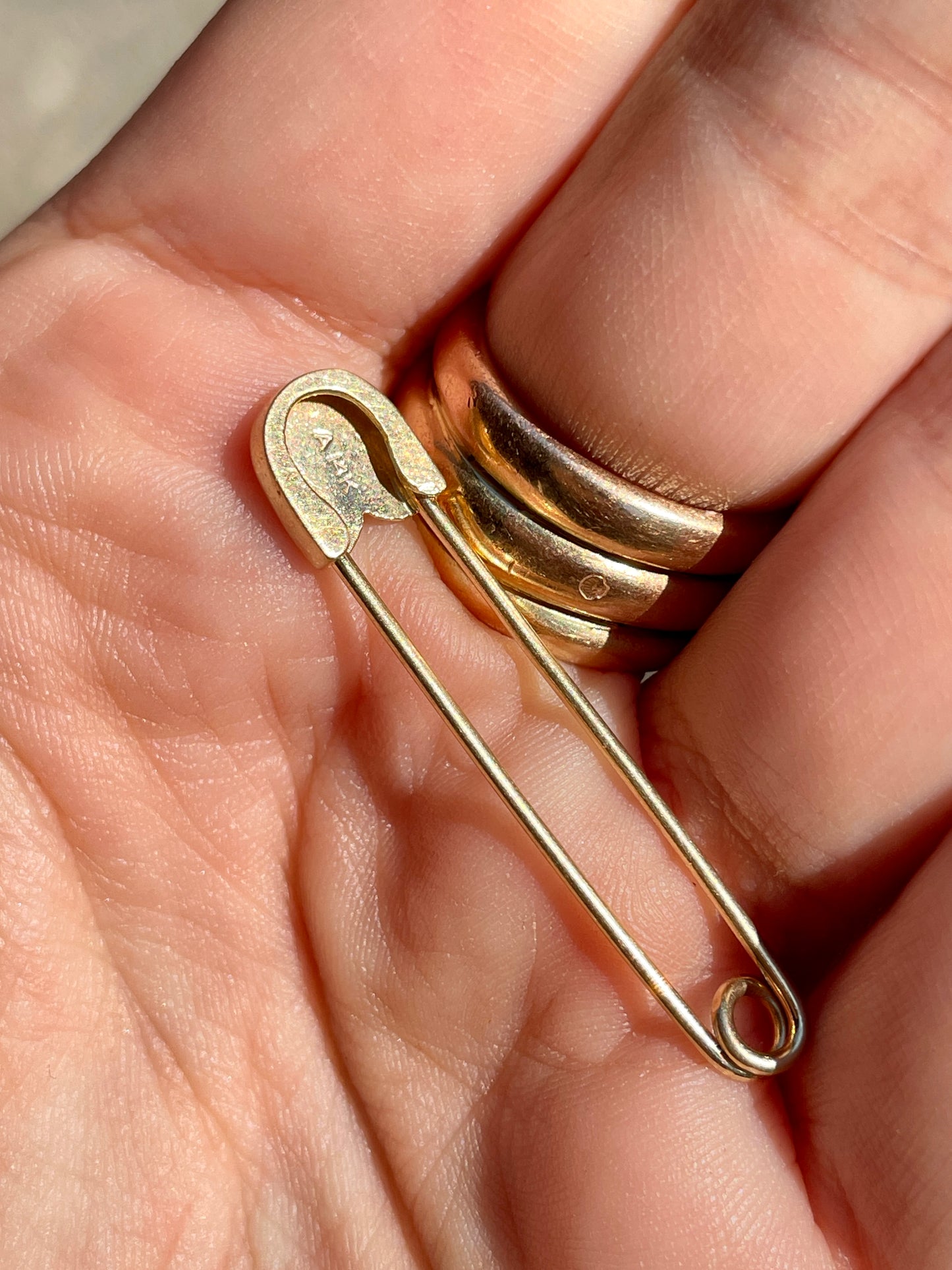 Vintage yellow 14K safety pin, 1.5 inch