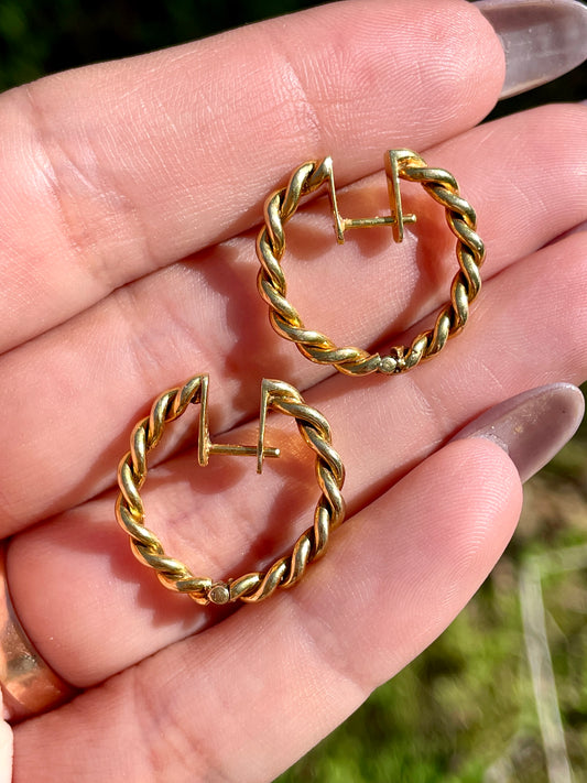 Vintage yellow 14K twist hinge hoops, .8 inch