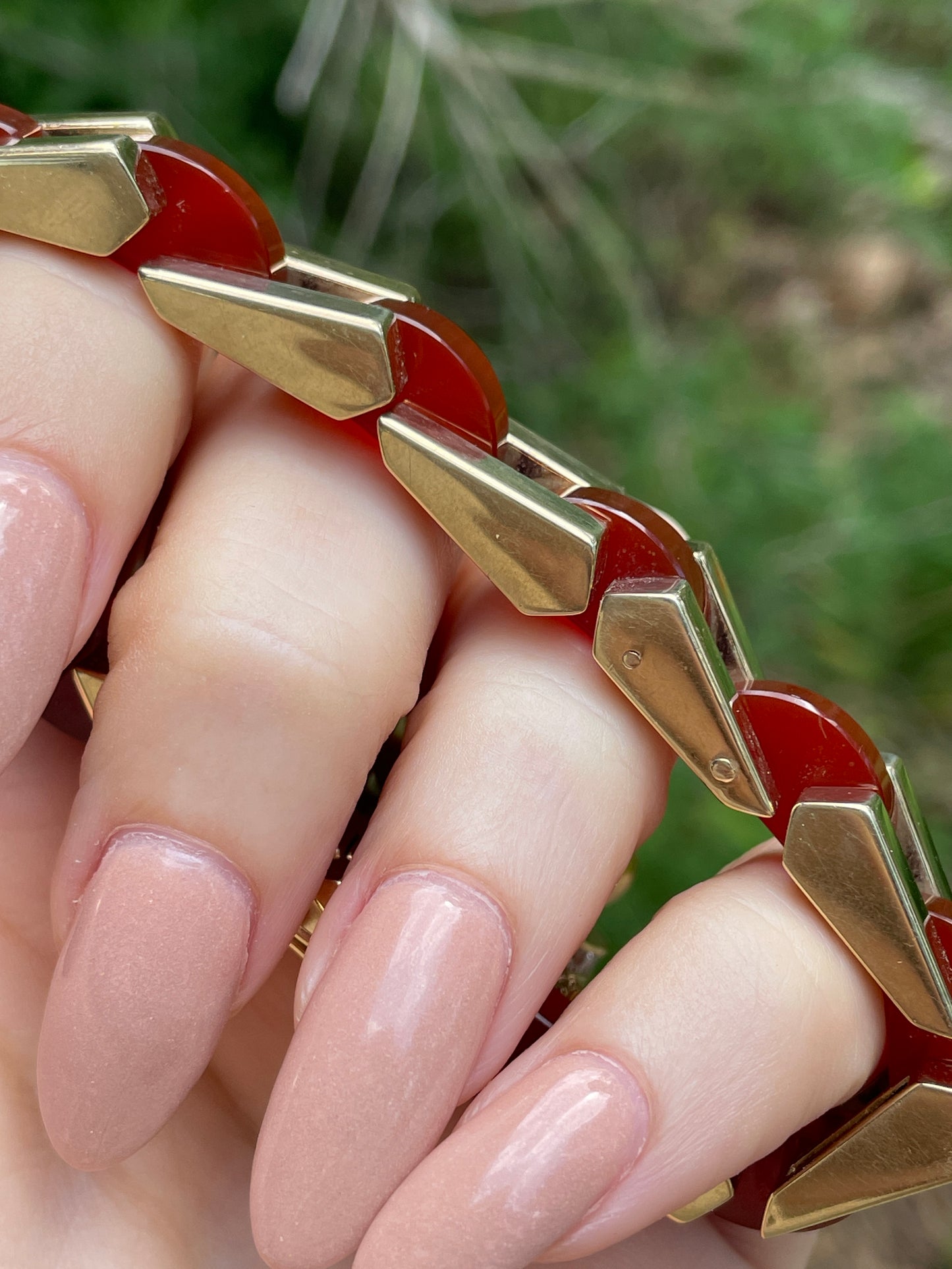 Vintage yellow 14K and carnelian angled link bracelet, 7.25 inch