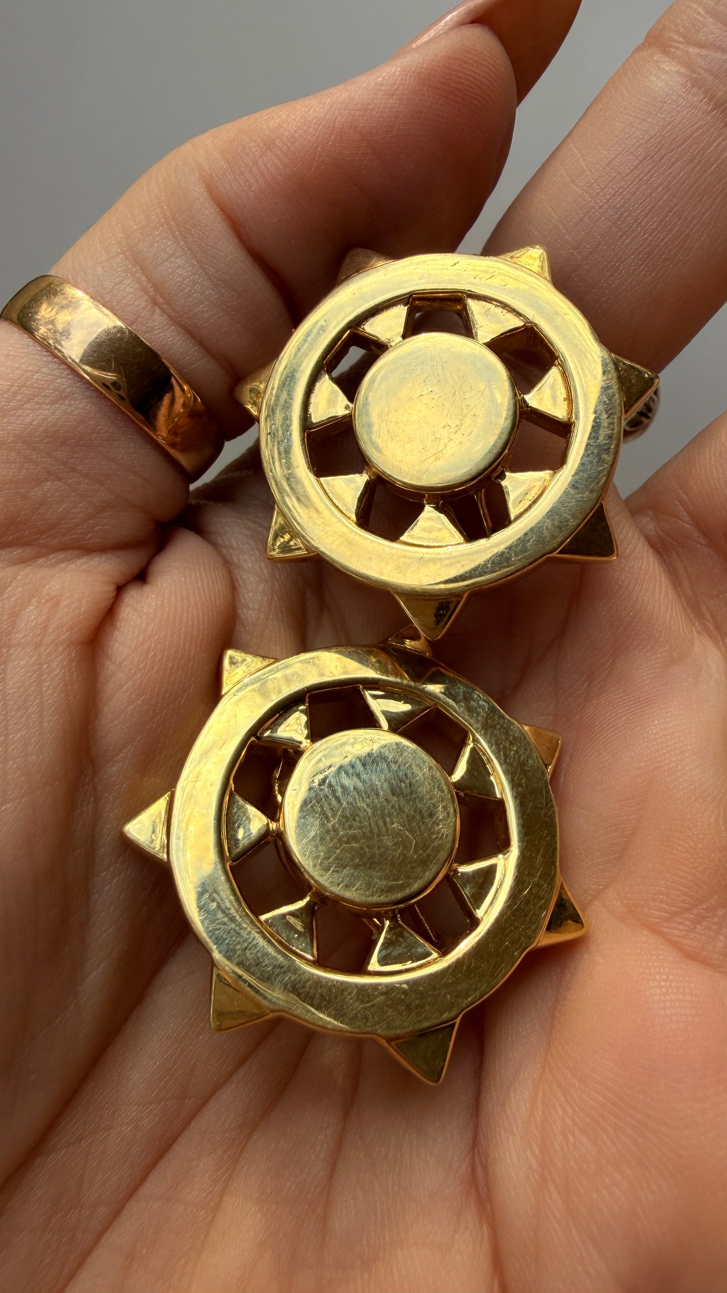 Vintage circa 1973 yellow 18K Aldo Cipullo for Cartier clip earrings