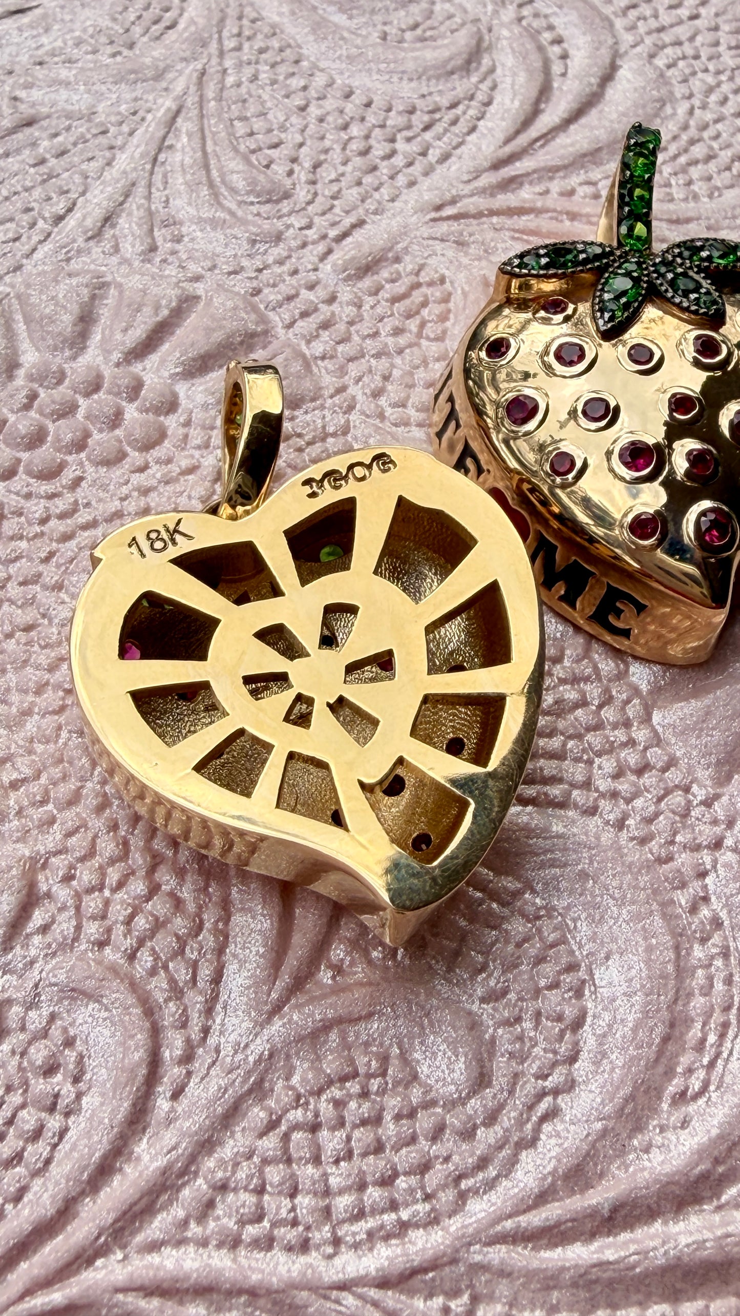 3GOG Original Bite Me Berry Pendant
