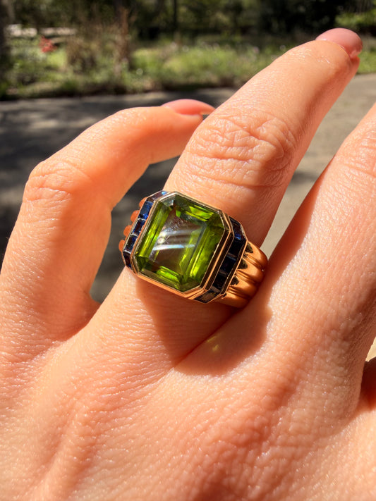 Vintage Bvlgari yellow 18K peridot and blue sapphire ring, size 6