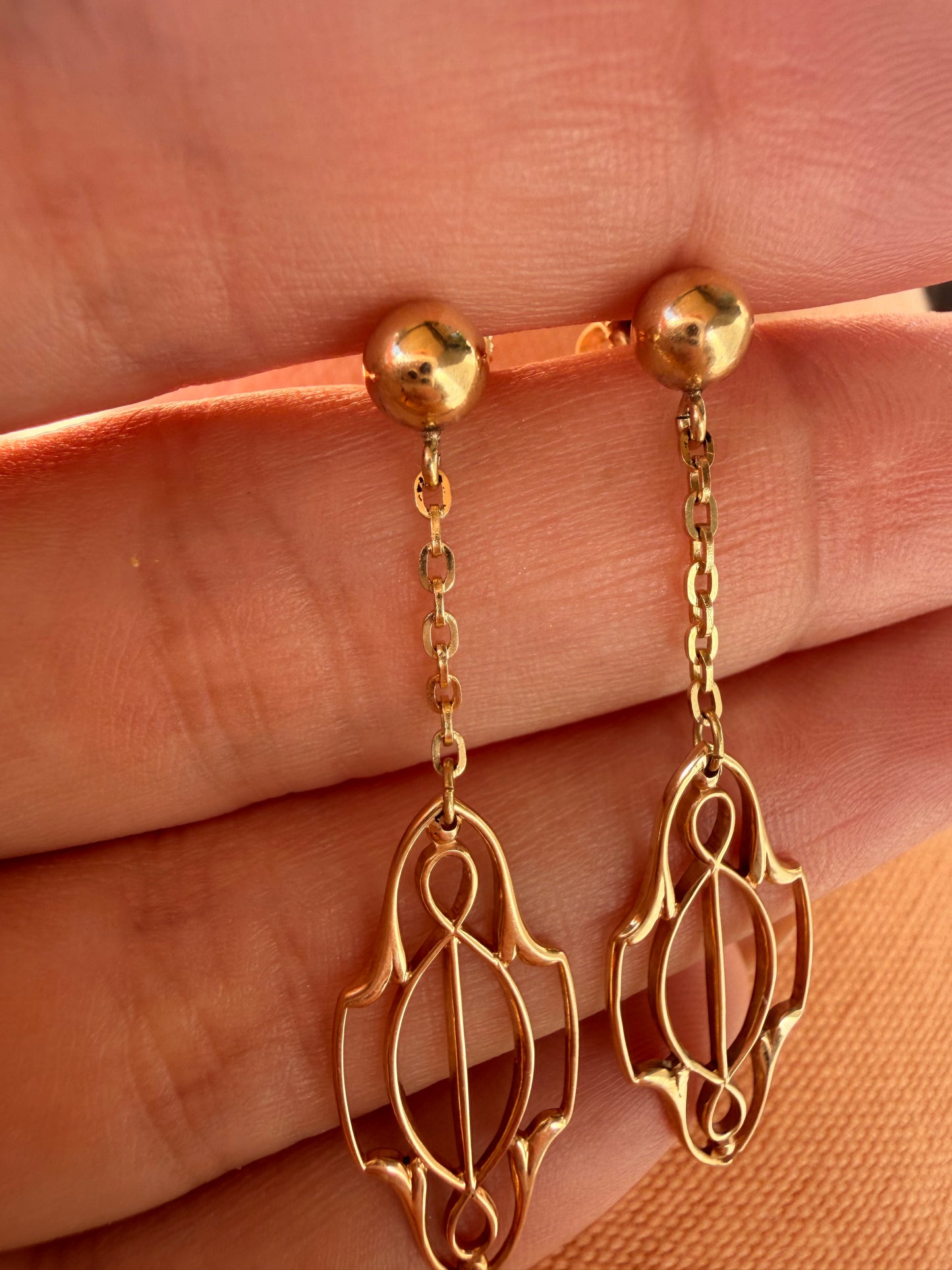 Antique yellow 14K filigree dangle post earrings