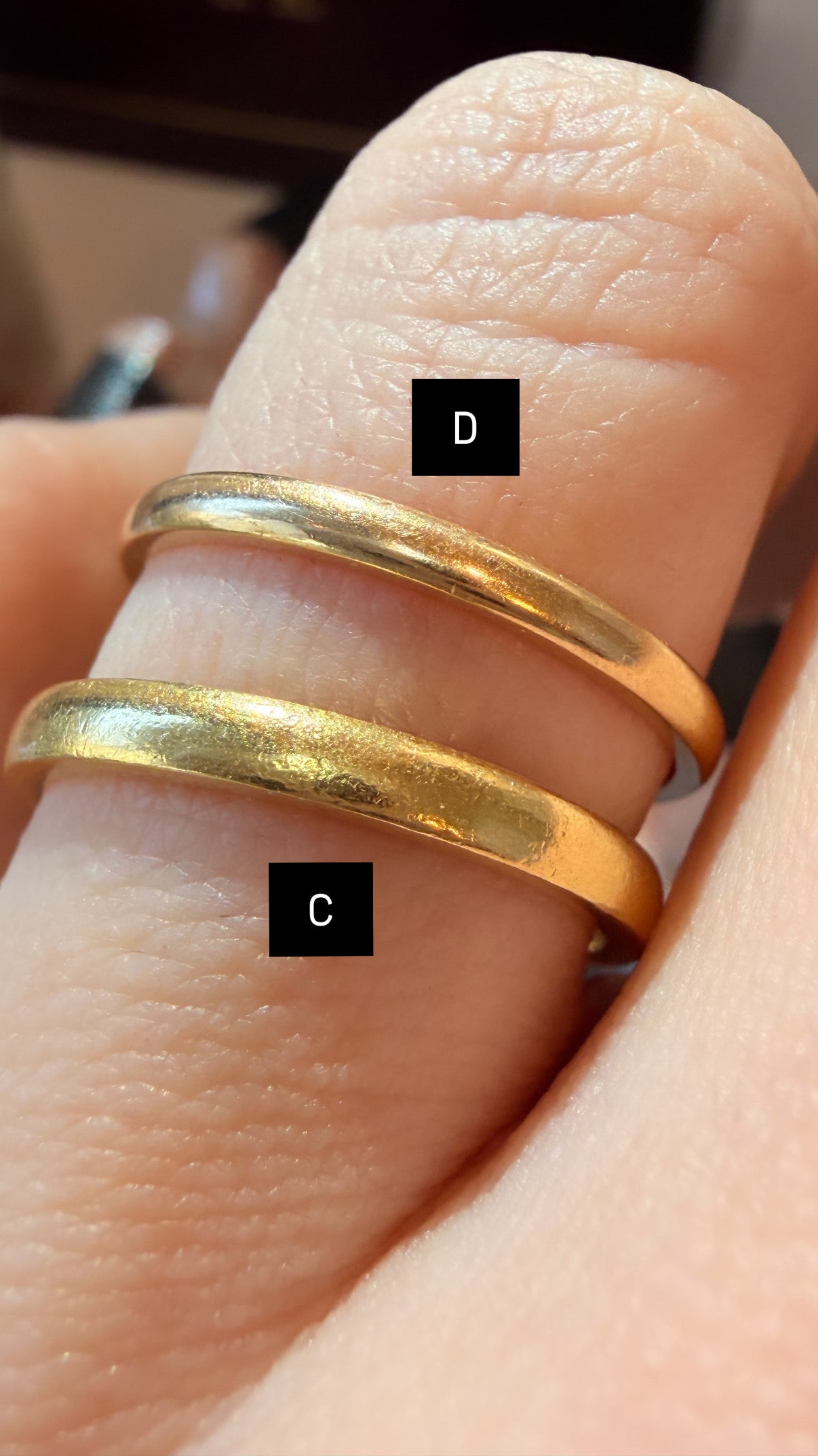 Vintage yellow 18K bands (assorted)