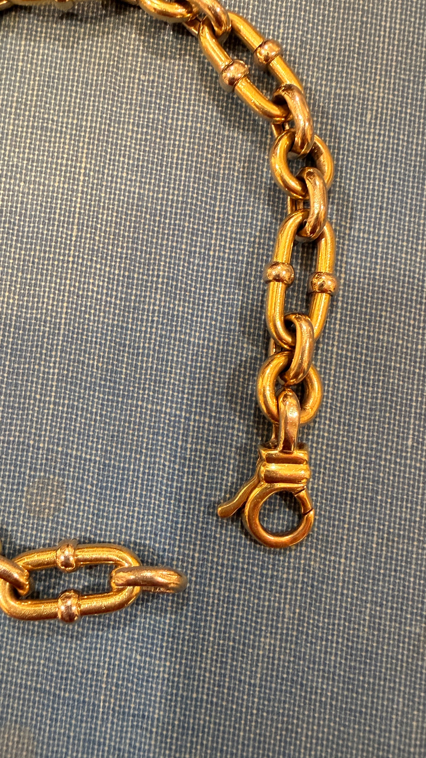 Vintage yellow and white 18K mixed oval link bracelet with ball details, 7.5 inch