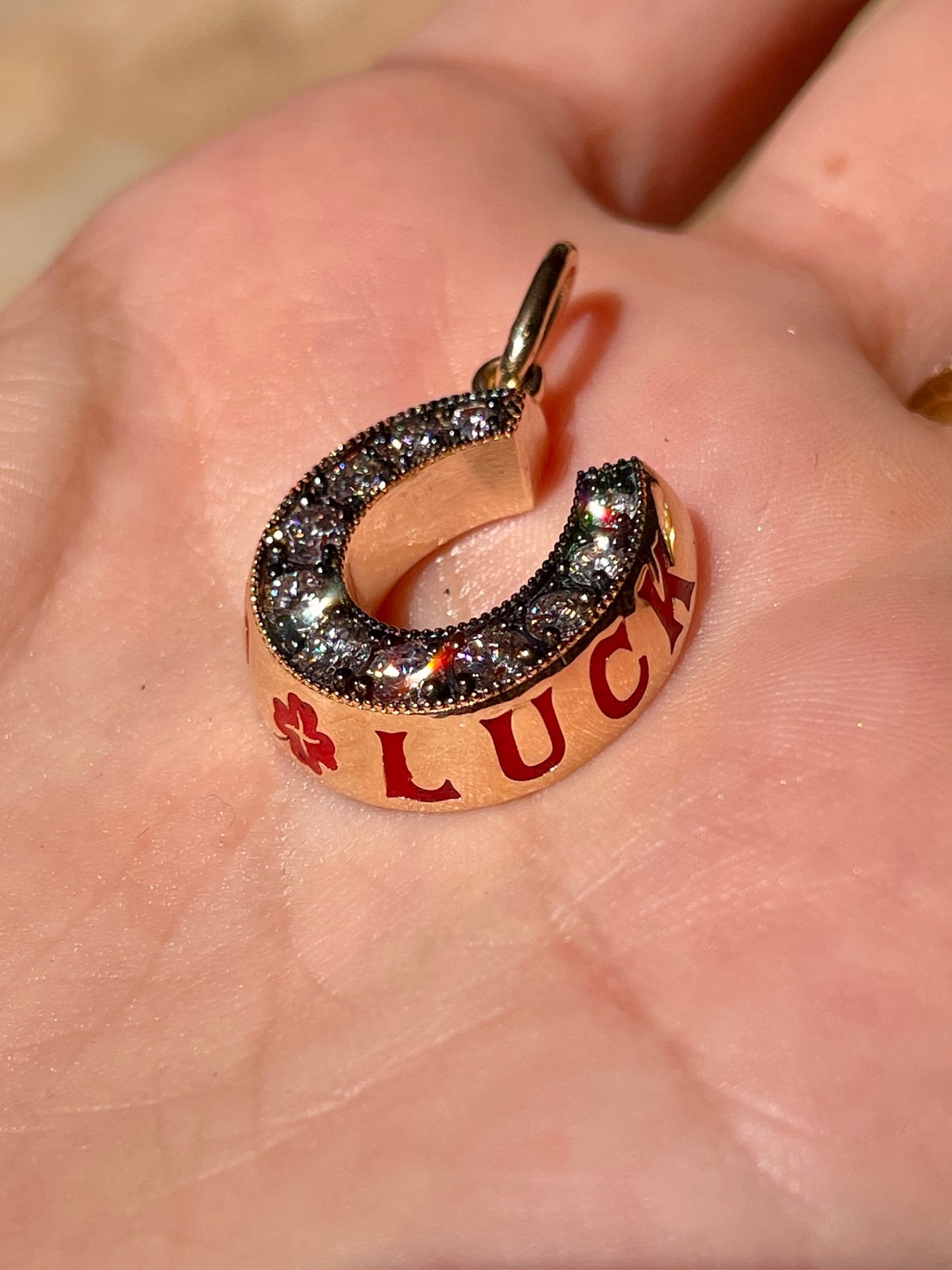 3GOG Original Good Luck Horseshoe Milgrain Pendant