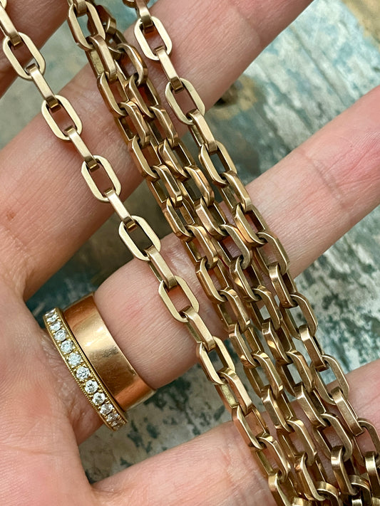 Antique rosy yellow 9K oval link chain