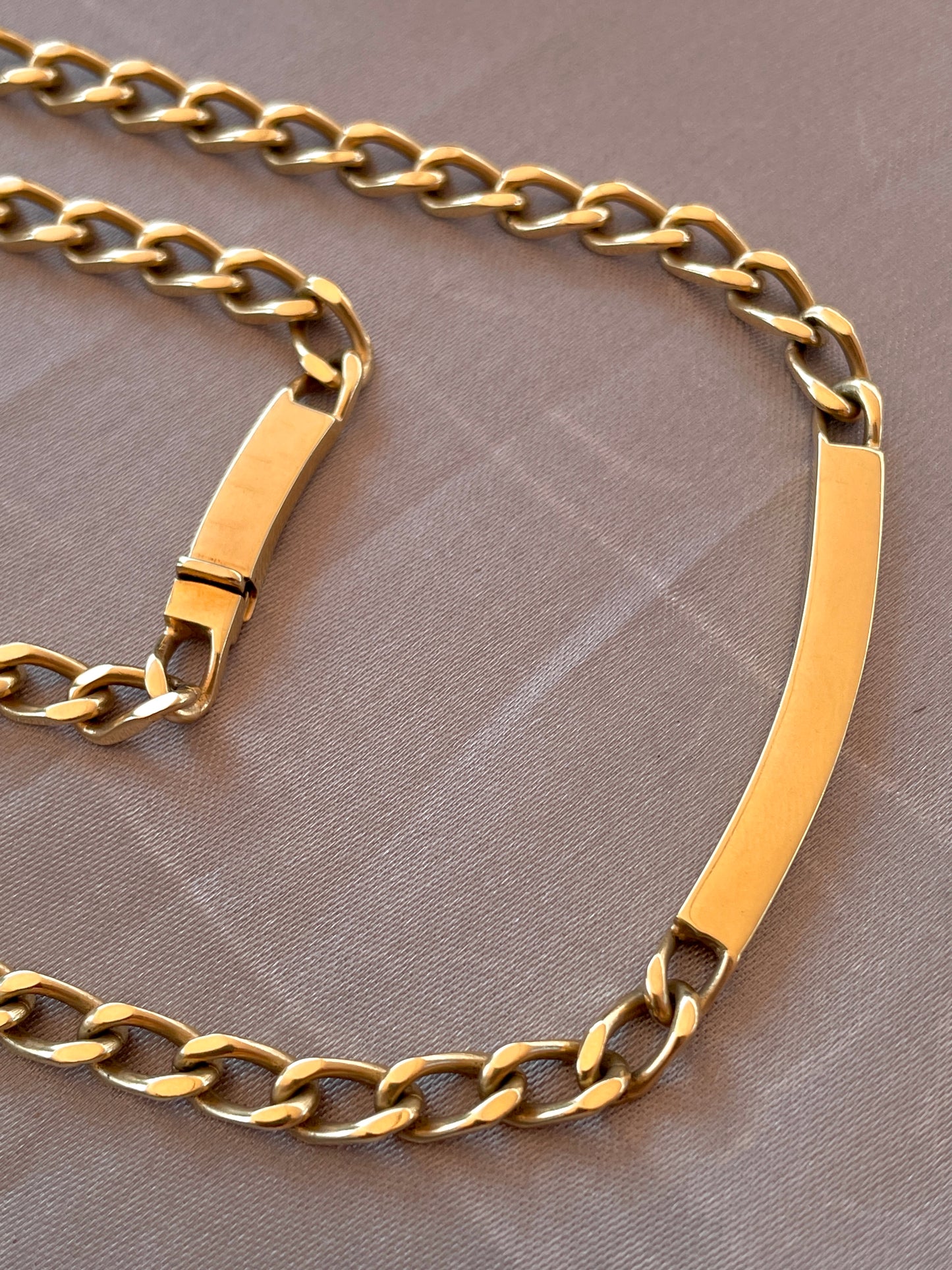 Vintage yellow 14K ID bar center curb chain, 16 inch