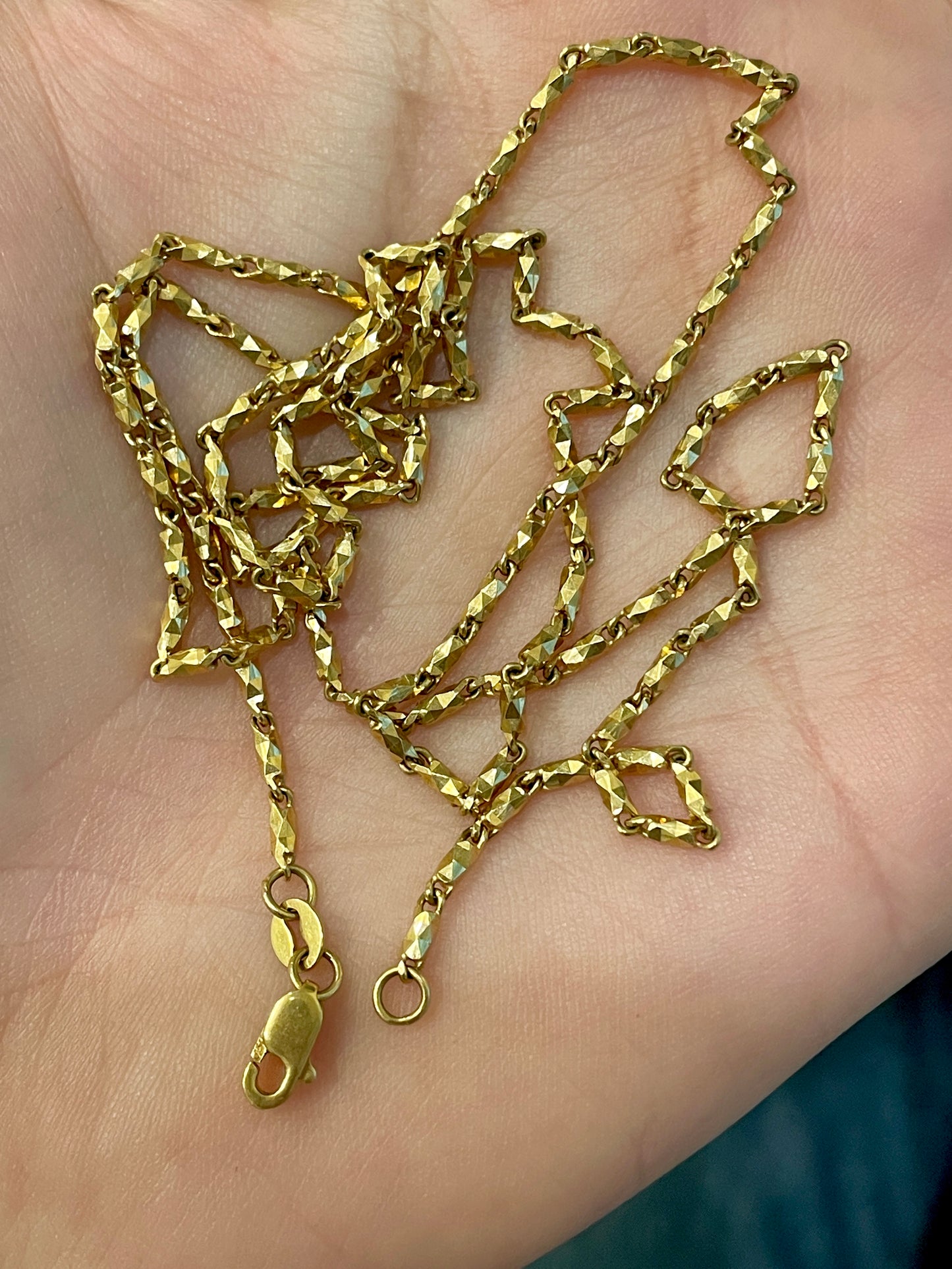 Vintage yellow 18K gold solid faceted bar link chain, 22 inch