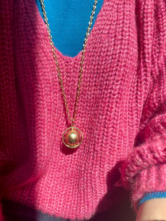 Vintage yellow 14K gold star set ruby and sapphire picture holder orb locket