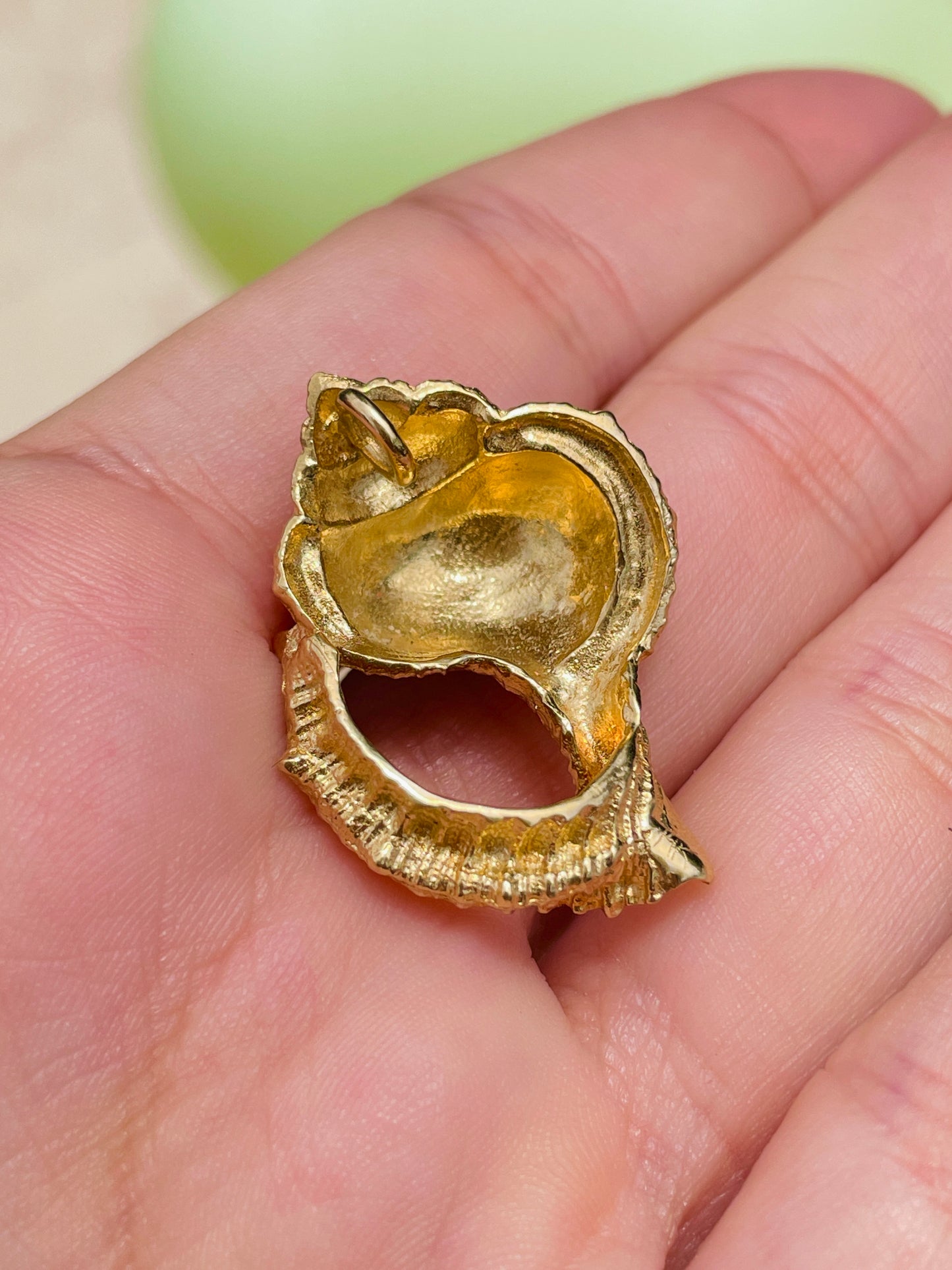 Vintage yellow 14K large textured conch shell pendant
