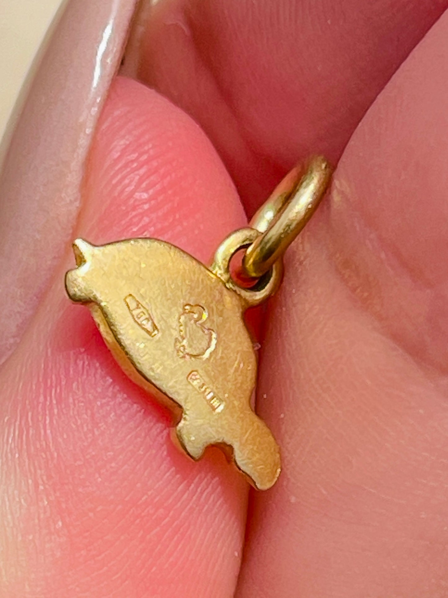 Vintage yellow 18K gold Pomellato turtle charm