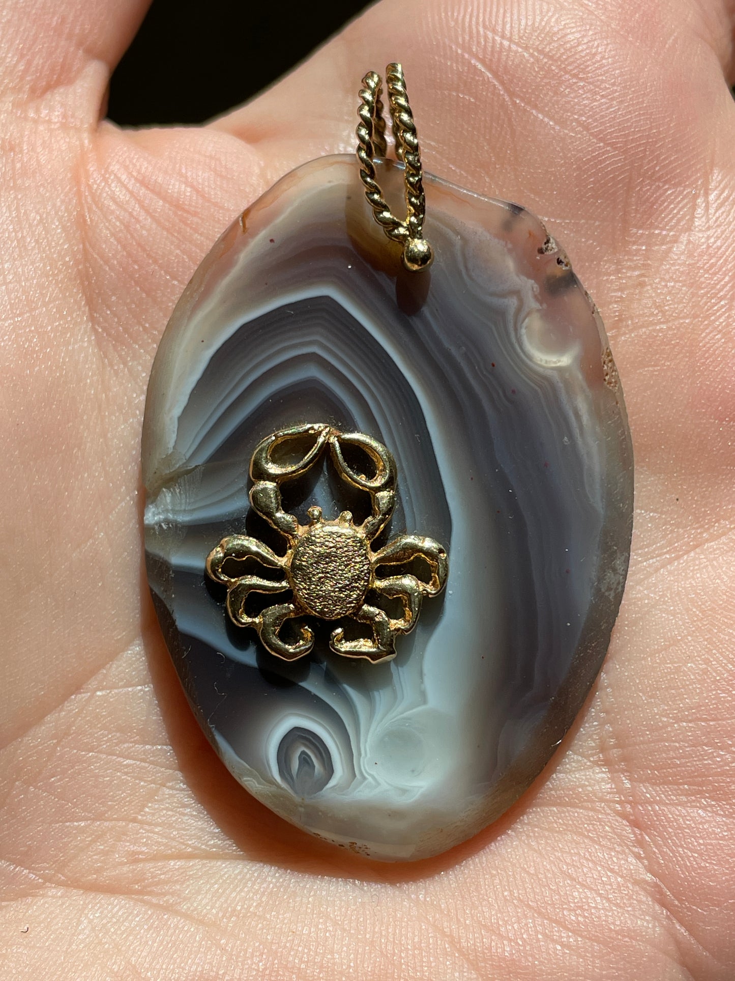 Vintage yellow 14K agate slice Cancer crab statement pendant