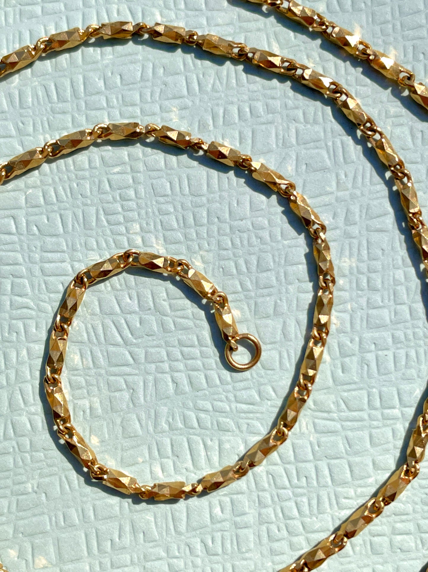 Vintage yellow 18K gold solid faceted bar link chain, 22 inch