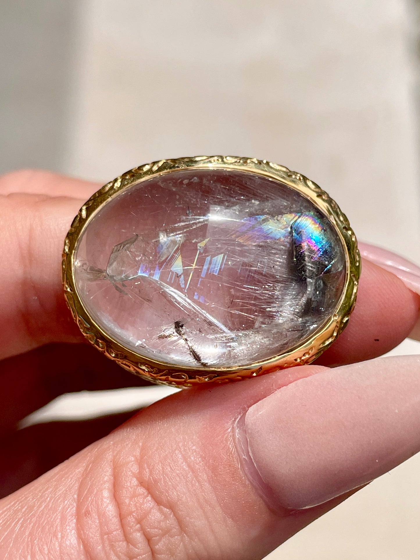Estate yellow 18K Sagenite rutile rainbow quartz statement ring, size 8.5